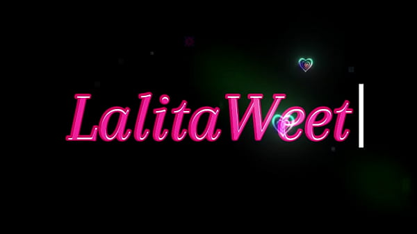 Nonton Minha Meia Irm&atilde; Veio Ao Meu Quarto Quando Ficamos Sozinhas E Me Mostrou Como Gozar Pela Primeira Vez thumbnail