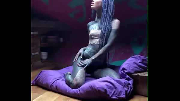 Behind the scene from my shooting with anna you wanna see more behind the scenes #inkedmodel #tat 