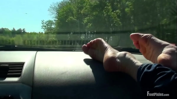 Play MP4 - Sylvia Feet On Dash