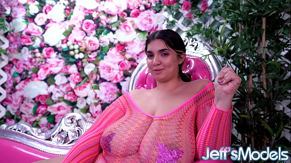 Young_BBW RoseD Kush_Sucks a_Faux Cock BeforeRiding_It