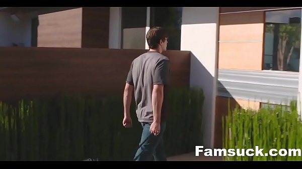 Play MP4 - Kinky StepAunt Fucks StepNephew