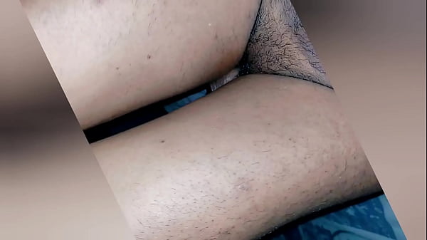 Play MP4 - Ebony little clitty handfree cum