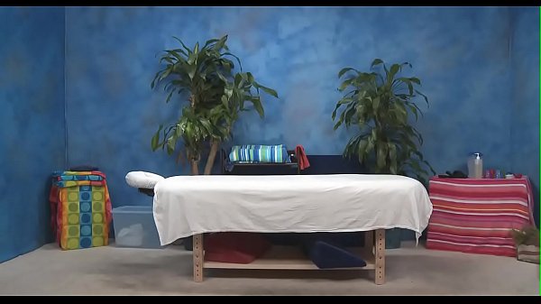 Nonton Frisky Honey Rides Hard Boner thumbnail