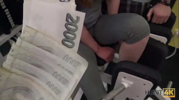 HUNT4K_Allenerò molto_la tua fidanzata