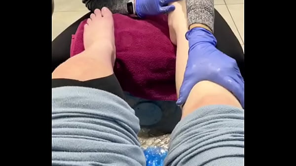 Nonton Getting Those White Toes And Getting On The Road For Nyc. thumbnail