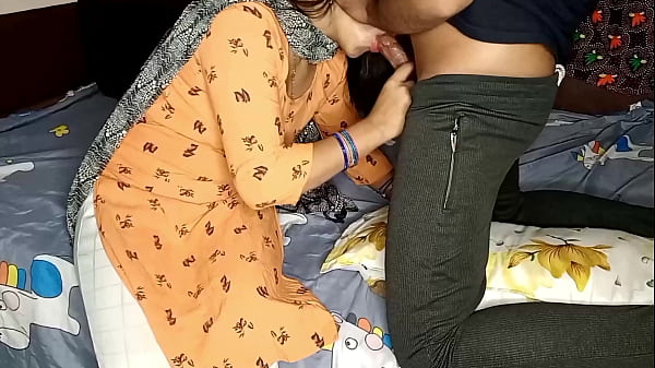 Play MP4 - वाइफ ने अपने पुराने बॉयफ्रेंड को घरपे बुला के अपनी चुत चुदवायी