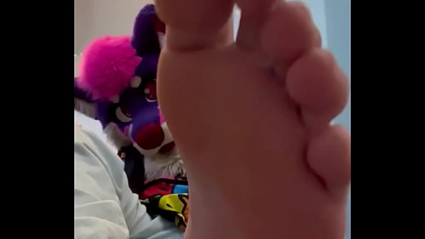 Furro con lindos pies