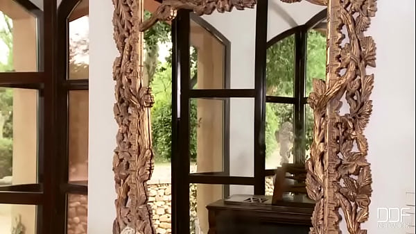 Nonton Every Scene A Treasure! thumbnail