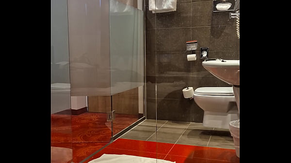 Nonton Shower Session In Budapest, Part 1 thumbnail