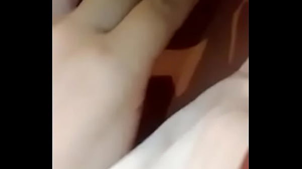 Stef La puta d la av Per&uacute_ se masturba y acaba para mi