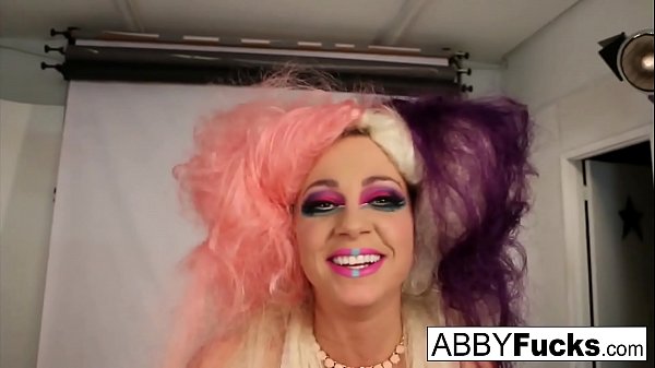 Music tease of a_photo shoot withAbigail