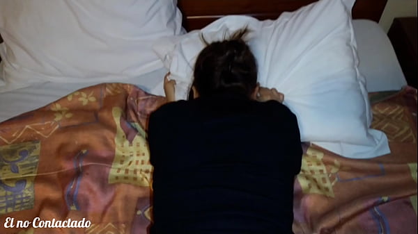 Mi jefe me deja el ano abierto y lleno de esperma por un ascenso 