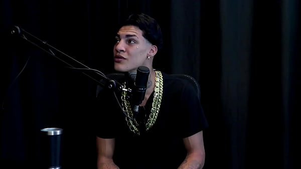 Play MP4 - Foi fazer exame e encontrou a Elisa Sanches&comma; &eacute; conhecido por onde vai&comma; e foi o primeiro a dar um soco na costela na Belinha Baracho - Gabriell Rios &lpar;WATCH ON&colon; SHEER&sol;RED&rpar;