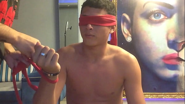 Blindfold And Bond Hot Hetero Gets A Nic Blowjob thumbnail