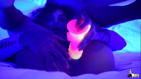 Leah Michelle: Pleasurable Purchase thumbnail