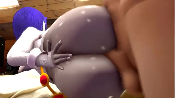 Beach bomber sucks and fucks in a threesome 