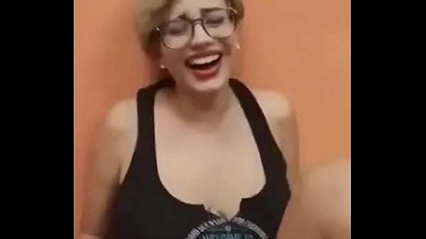 Puta usa un dildo y lepide matrimonio