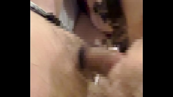 【素人個人撮影】首輪と鎖をつけて両手を縛る。ペットになってご主人様に奉仕する人妻 