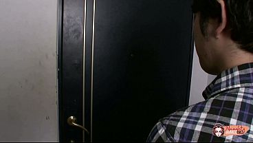 Nonton The Three Brunette Hotties Enjoy Sharing His Huge Asian Cock During Hardcore Group Sex Session thumbnail