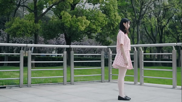 Nonton Vvz thumbnail