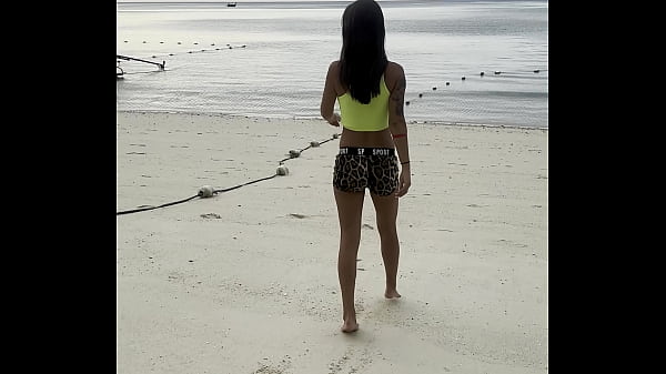 Nonton Beautiful Monika Fox In Green Top In Tropics (free) thumbnail