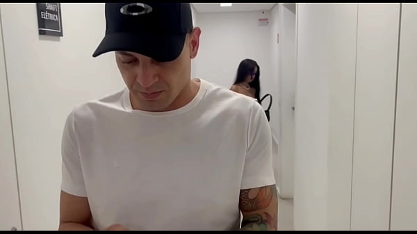 Minha Vizinha Perdeu A Chave Do Ap Chamei Ela Pra Ficar Em Casa E Fudi Ela Gostoso thumbnail