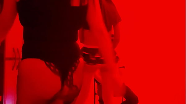 Nonton A Scruffy Man Invites Us To An Exclusive Catwalk To Perform A Sexy Dance In Erotic Lingerie. thumbnail