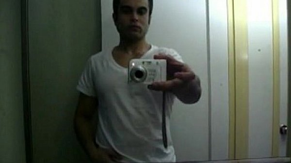 Hot guy showing off his sexy body 