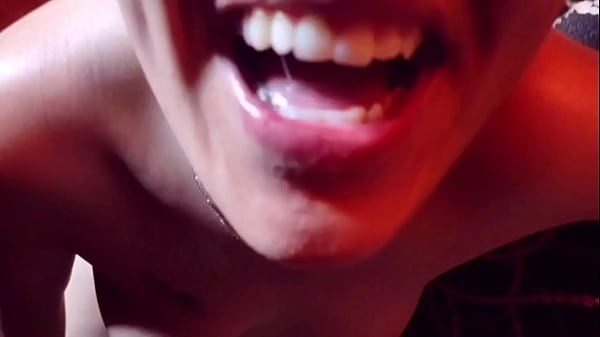 Gordo se coge a jovencita_nalgona_en el hotel parte 2