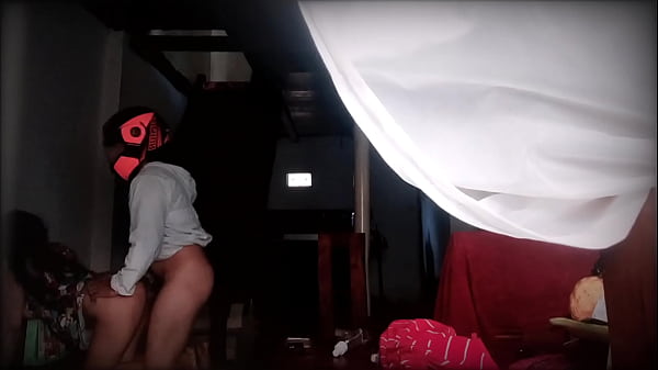 Pedí_una hamburguesa_servicio_a domicilio y no tenía_dinero_y pagué_al delivery con_sexo me_follo muy rico