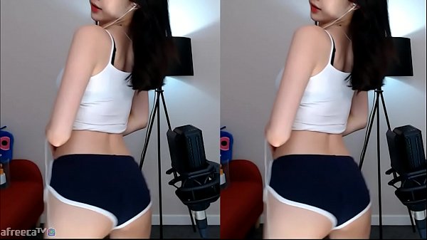 Play MP4 - G&aacute;i H&agrave;n Quốc nhảy quay &dstrok;ầu lại