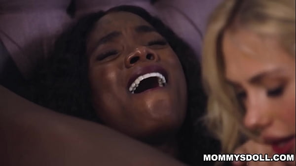 Play MP4 - Ana Foxxx and Jessica Ryan fights over Sky Pierce which makes her decide to make both of them please her together