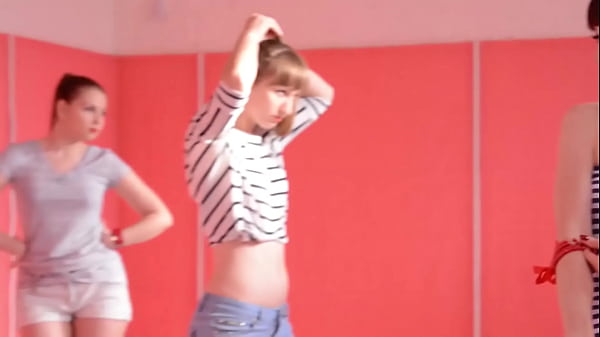 Go go dance pin up russian girls dance lub 