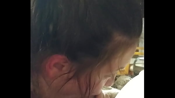 Nonton Late Night Blow Job thumbnail