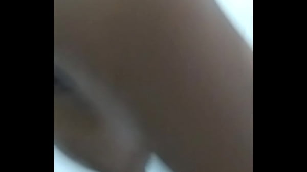 Senhoramenage sentada gostosa 