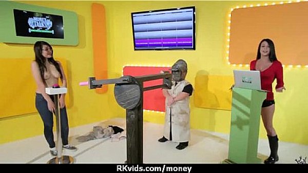 Amateur girl accepts cash for sex from stranger 24 