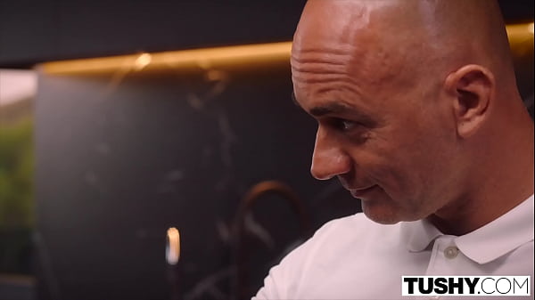 Play MP4 - TUSHY Petite hottie May gets her anal cravings satisfied