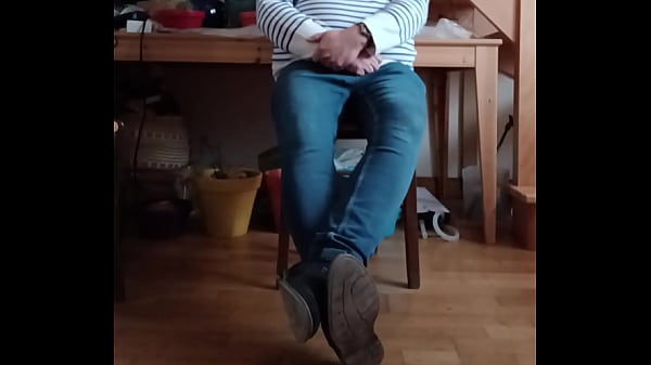 Nonton 2025 11 21 Esclave F Humili&eacute;e &agrave; Mes Pieds Et Uro thumbnail