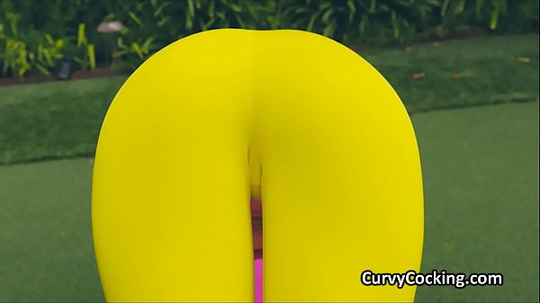 Play MP4 - Black chick ends workout on hard white cock