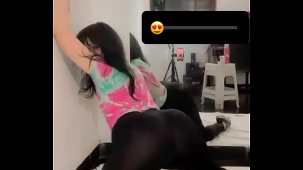 Nonton Blue Eyes thumbnail