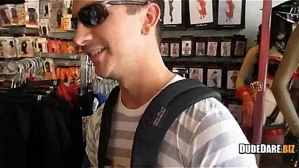 This dude really enjoys the taste of dick 