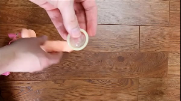 HOW TO PUT ONA CONDOM VIDEO_HOW TO PUT A CONDOM ON HOW TO CONDOM