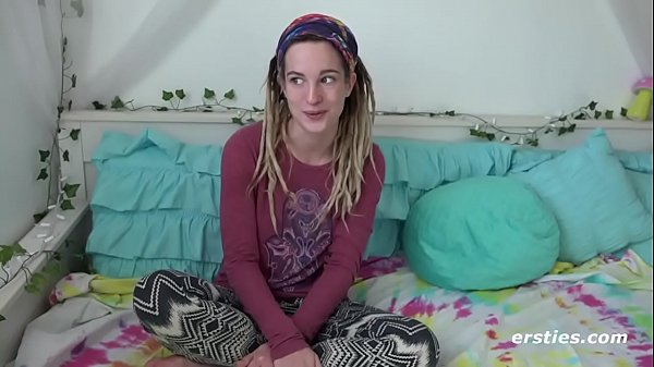 Play MP4 - Maren Fondling Her Hairy Bush to Sweet Orgasm