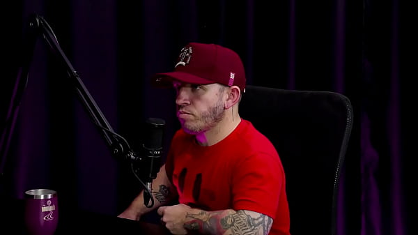 Uma amiga o indicou para o porn&ocirc; faz despedida de solteiro s&oacute; grava se bater o tes&atilde;o perdeu as contas de quantas j&aacute; comeu e os exames pitoco watch sheer red