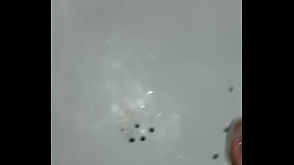 Eu derramando leitinho