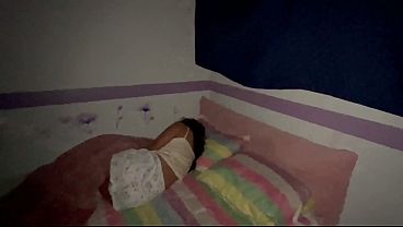 Nonton Dios M&iacute;o Perd&oacute;name! Mi Hijastra Se Pone La Pijama De Su Madre Y La Confundo En La Cama thumbnail