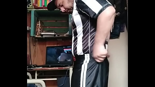 Play MP4 - gozando no cal&ccedil;&atilde;o preto de novo