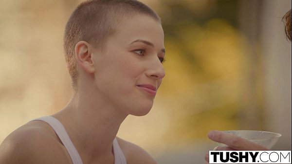 Play MP4 - TUSHY Fashion Model Riley Nixon Loves Anal