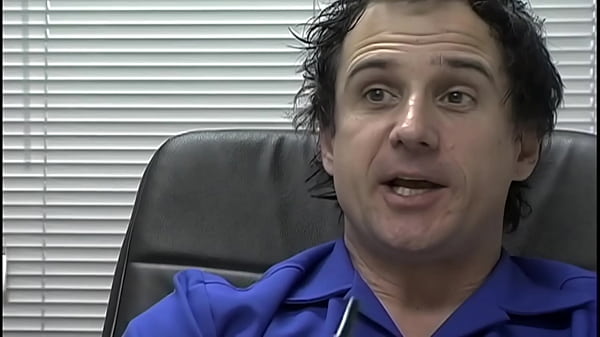 Nonton Getting Montanna Ready For A Dildo Ride thumbnail