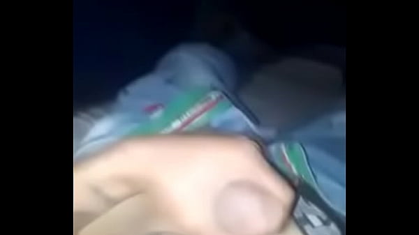 Colombiano masturbansose